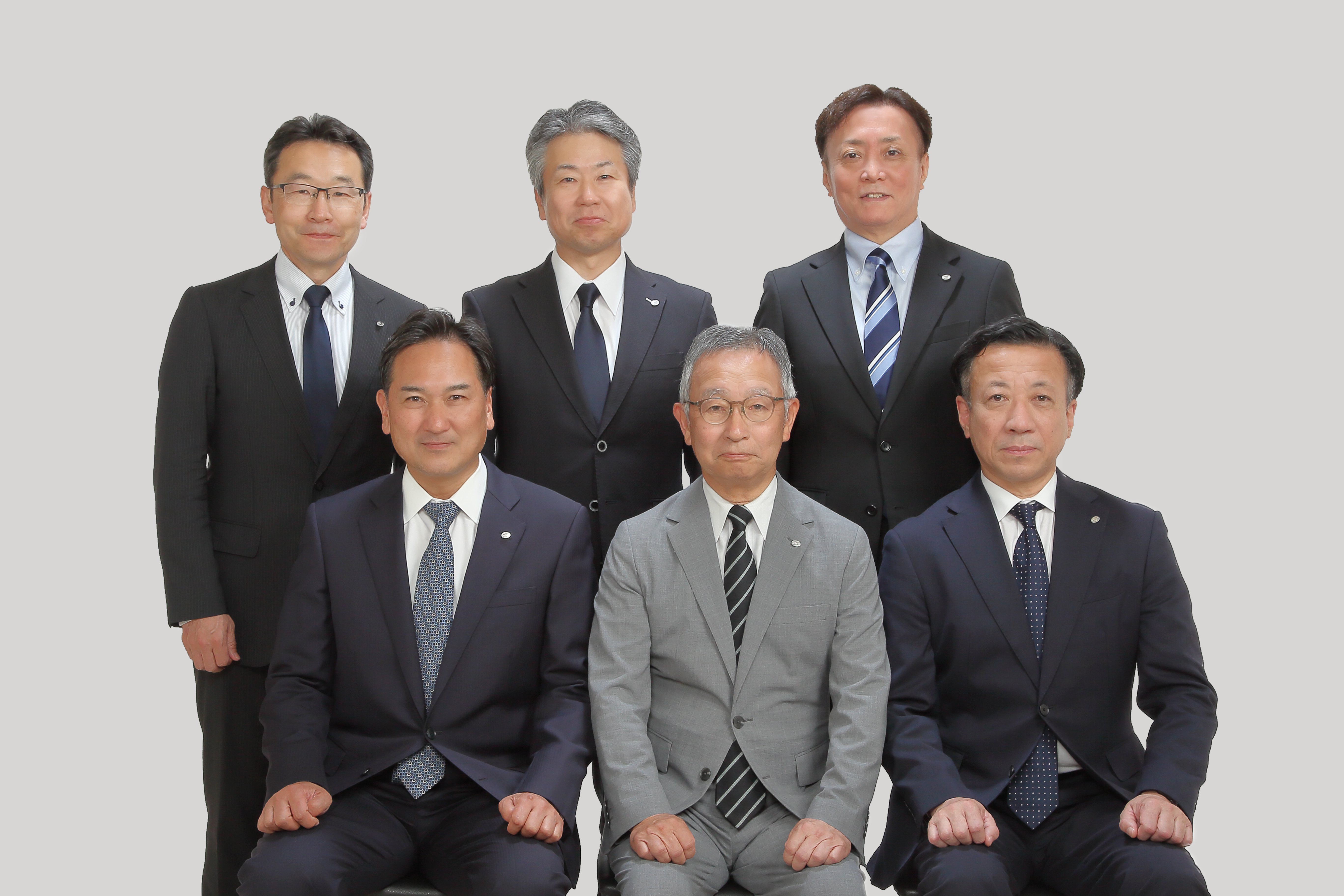 日本ケミファ株式会社　執行役員写真